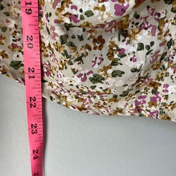 Astr The Label Floral Blouse - Picture 9 of 9